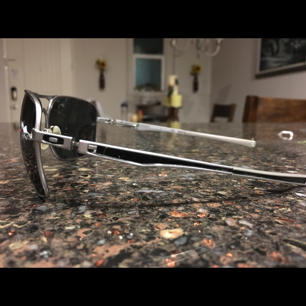 Men’s Oakley sunglasses